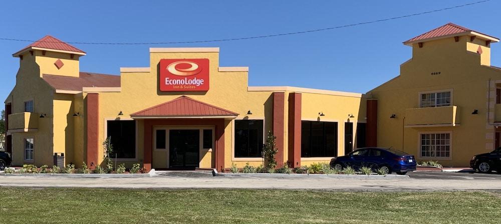 Econo Lodge Inn & Suites Maingate Central Kissimmee Exterior photo