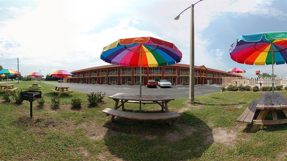 Econo Lodge Inn & Suites Maingate Central Kissimmee Exterior photo